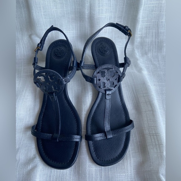 Tory Burch NEW Miller Navy Blue 60MM Wedge Leather Sandal Size 8 beach coastal - Picture 1 of 11